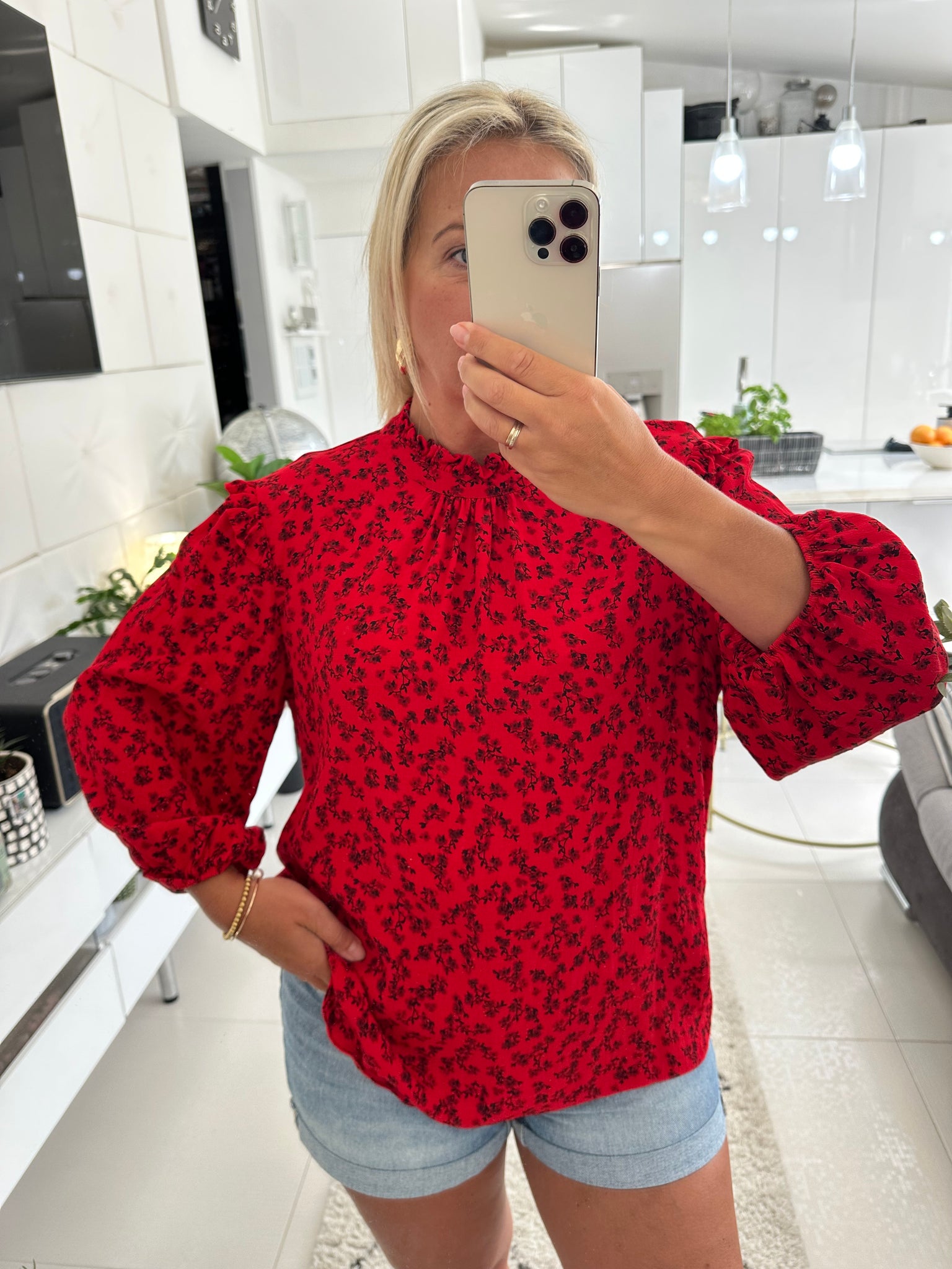 Size 14-16 Top - 100% Viscose