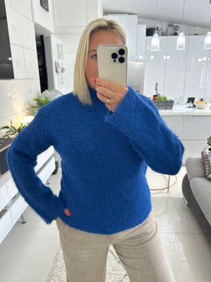 Size M Warm Jumper with Wool