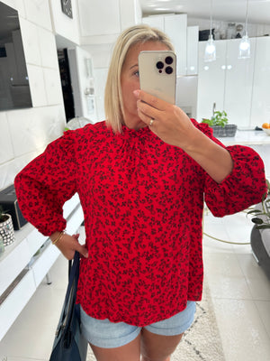Size 14-16 Top - 100% Viscose