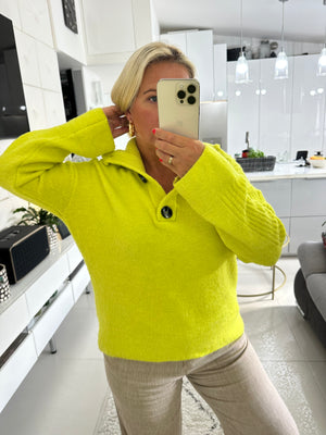 Size S-M Jumper