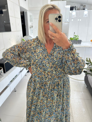 Size 14-16 Dress