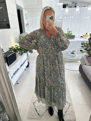 Size 14-16 Dress