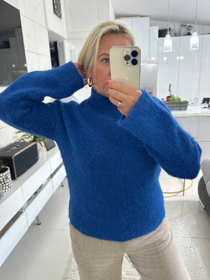 Size M Warm Jumper with Wool