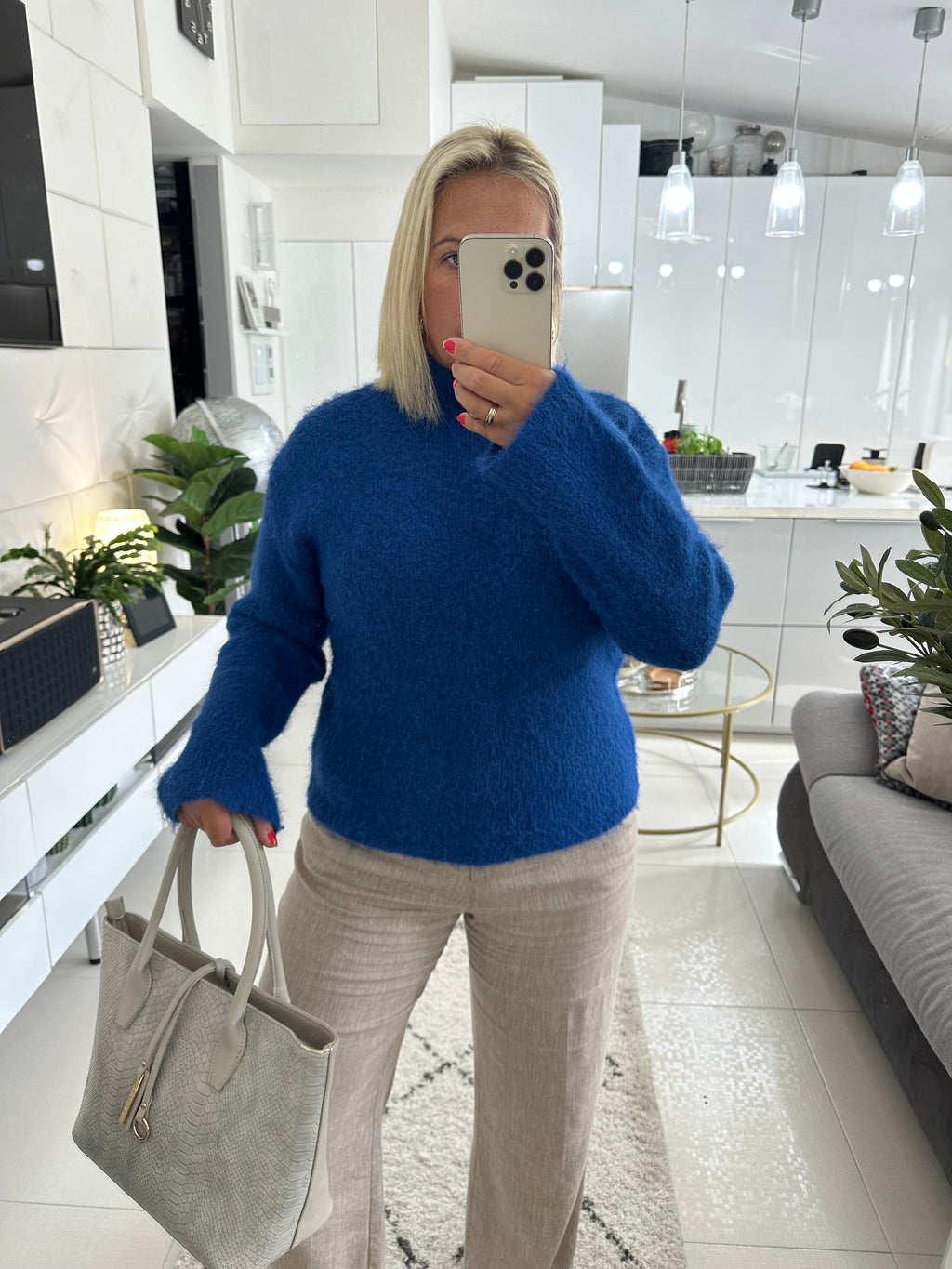 Size M Warm Jumper with Wool