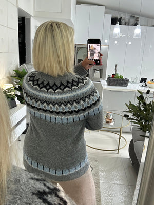 Size S-M Jumper with Wool
