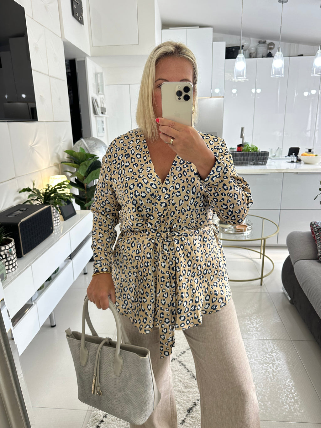 Size 8-12 Top - New