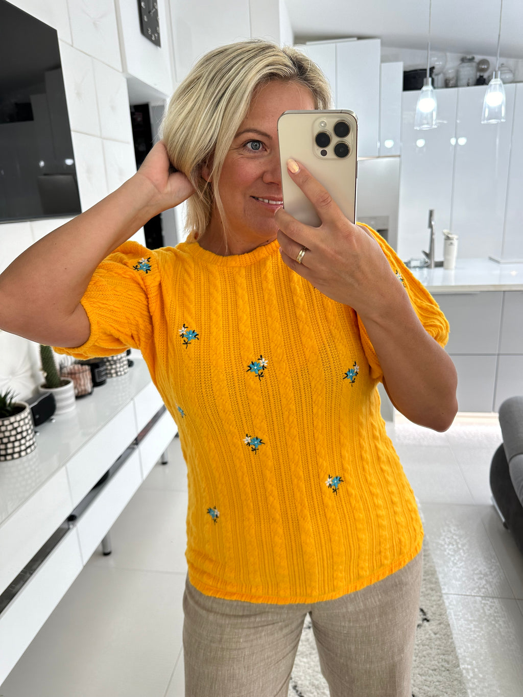 Size S-M Mustard Jumper #14