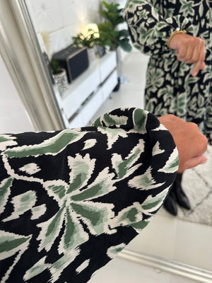 Size 14-16 Dress - 100% Viscose