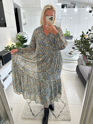 Size 14-16 Dress