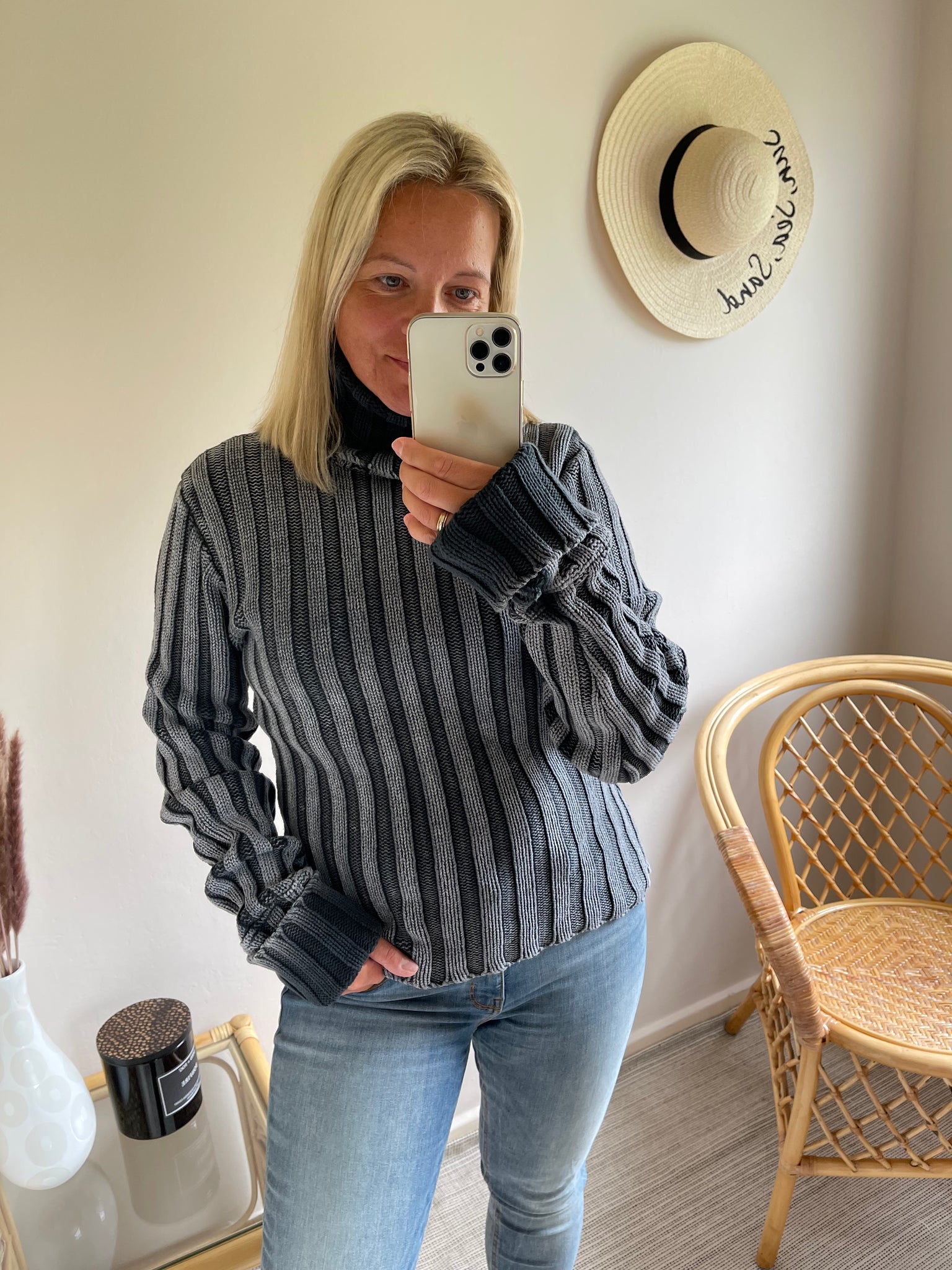 Size M Magan Jumper